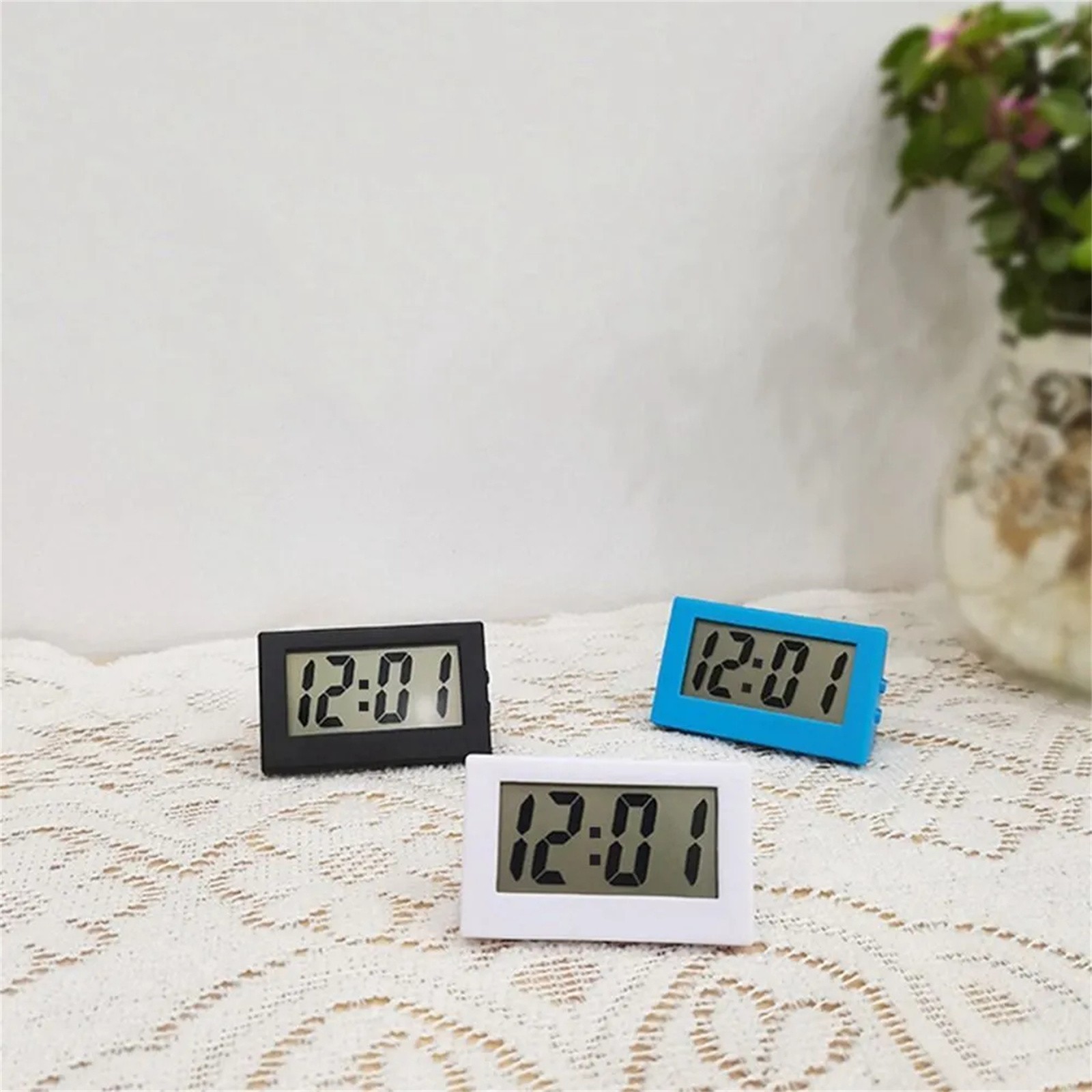 Mini reloj LED con pantalla Di - Office Furniture Brands reseña y precio
